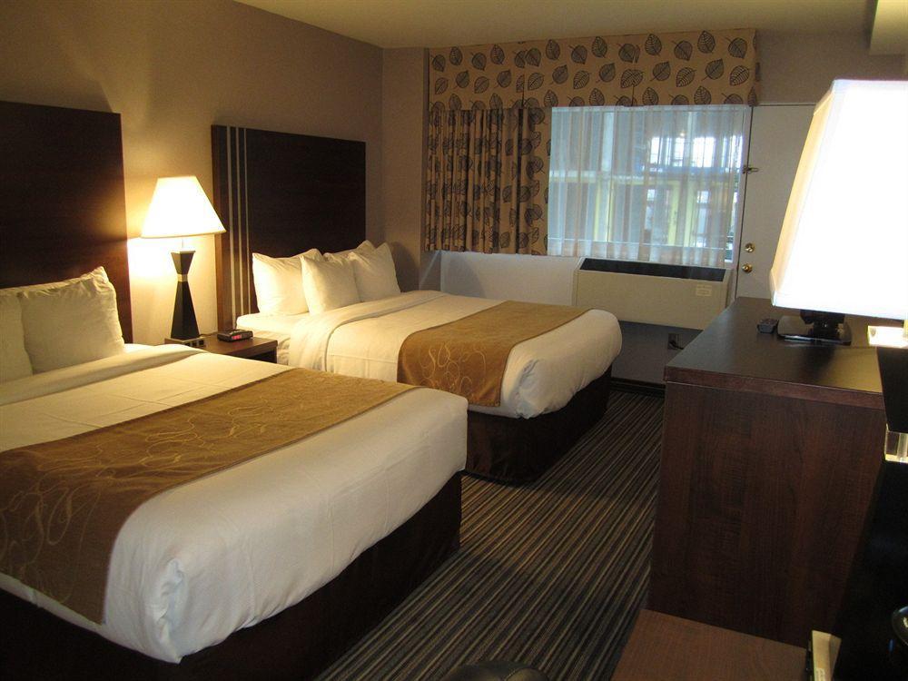 Comfort Suites Downtown Монреал Екстериор снимка