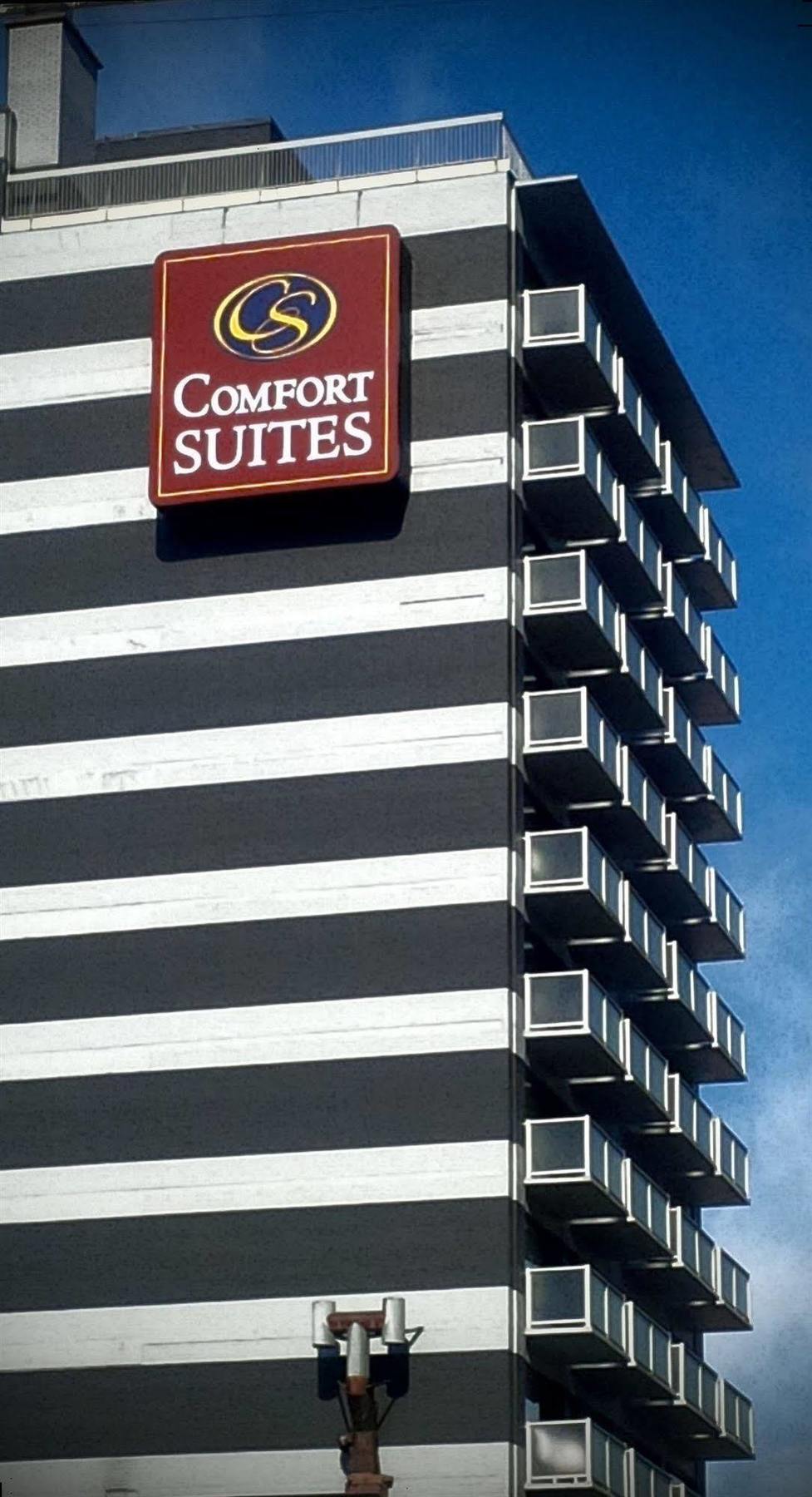 Comfort Suites Downtown Монреал Екстериор снимка
